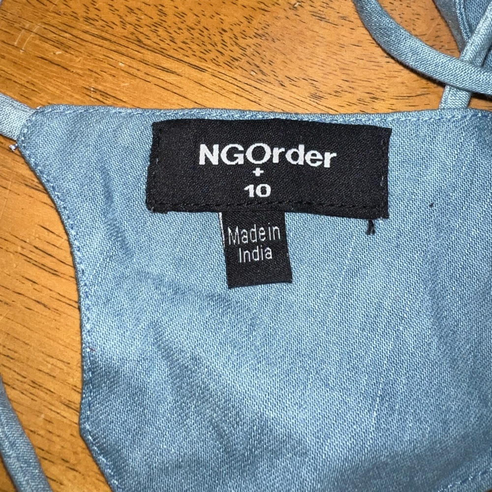 NGOrder Butterfly top - Picture 3 of 3